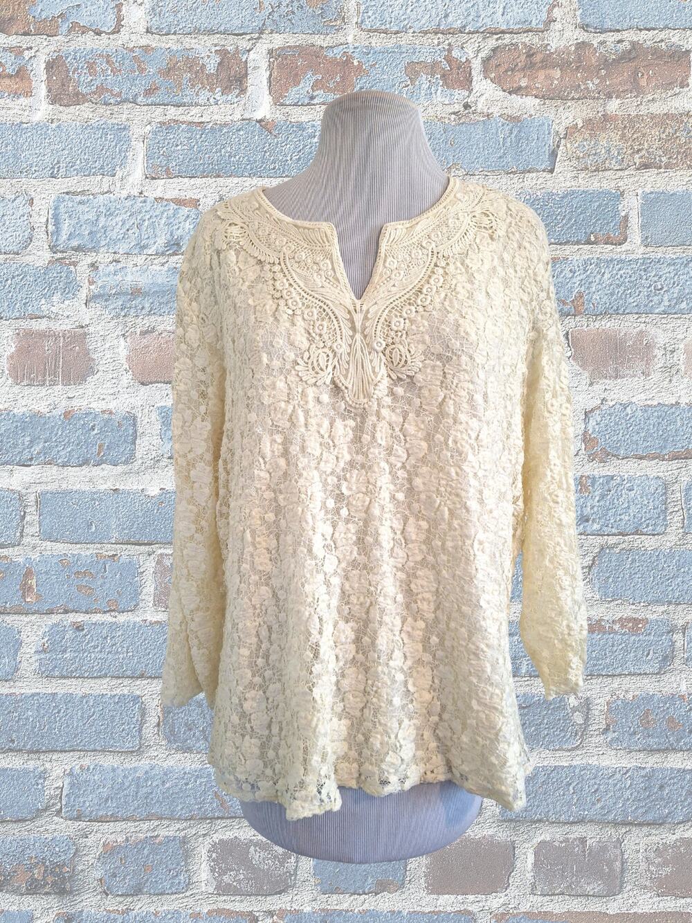 Coldwater Creek Feminine Lined Lace Top Cream Color Size 1X